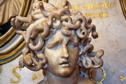 Medusa-marble-sculpture