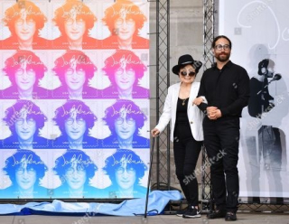 John-lennon-stamp-dedication-ceremony