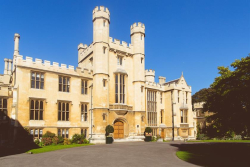 Elizabeth Lambeth Palace Exterior