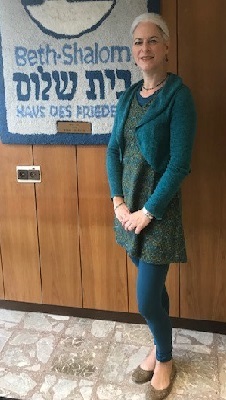 Christina standing - cropped