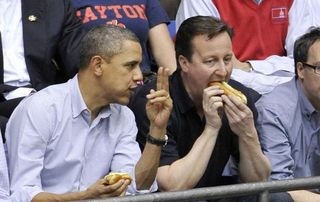 Obama-Cameron-take-in-NCAA-game