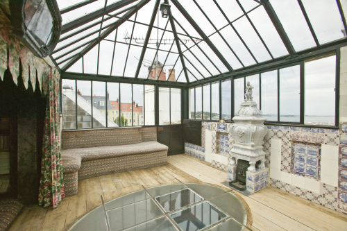 Le Salon Cristal